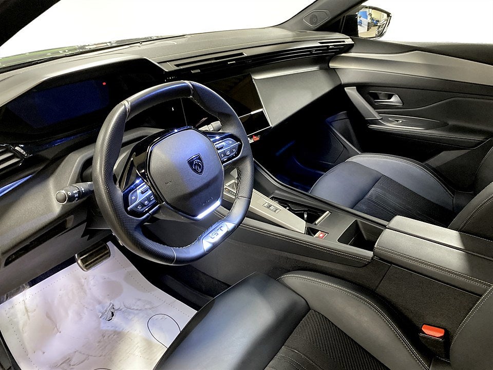 Bild på Peugeot 408 GT 1.2 PT 130hk Aut - B-KAMERA, ELSTOL