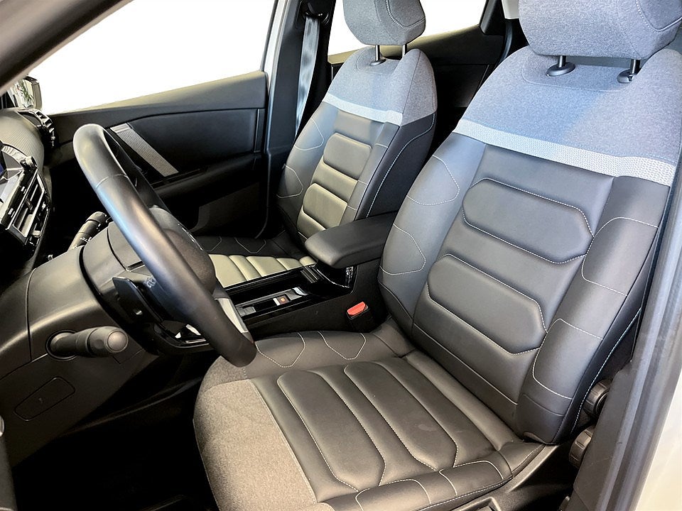 Bild på Citroën C4 Shine 1.2 PT 130hk Aut - B-KAMERA,HUD,NAV