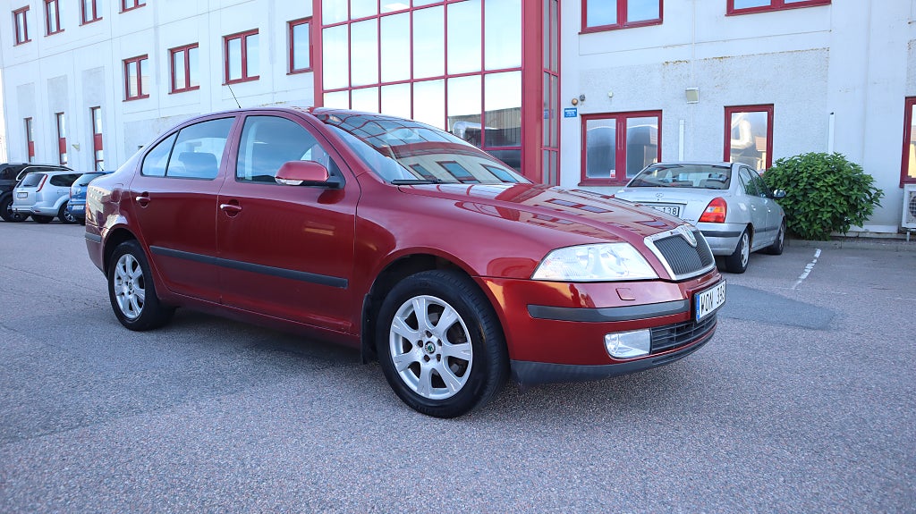 Skoda Octavia 1.6 MPI Euro 4  ( 0 Ränta 36 Mån )