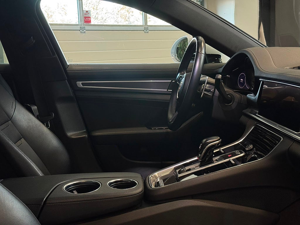 Porsche Panamera 4 E-Hybrid PDK Platinum Edition (5-sits) Luft HUD Pano