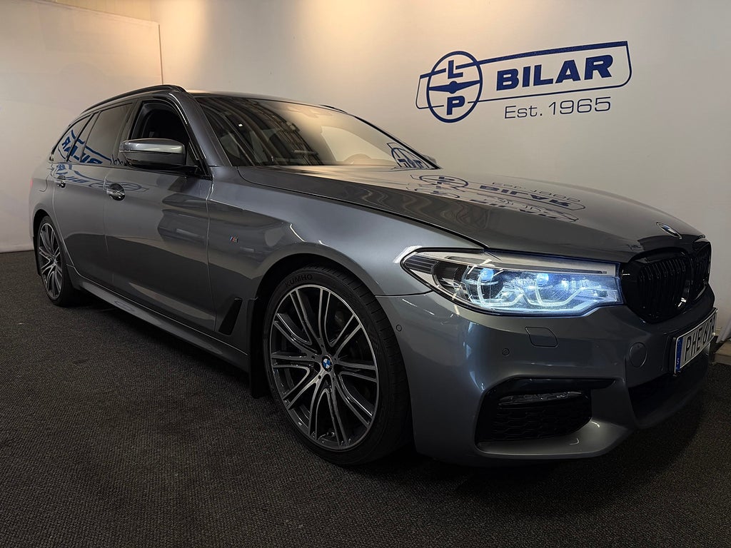 BMW 530D xDrive Touring  M-Sport Pano/Aero/Display-key/Drag/360