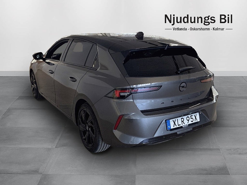 Opel Astra 2024 - miniatyr 2