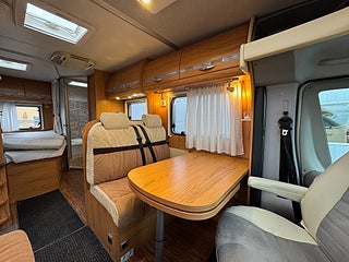 Husbil-halvintegrerad Bürstner Solano T 615 6 av 20