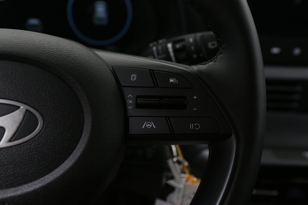 Hyundai Bayon Essential 1.2 MPi | Manuell | Moms 2025