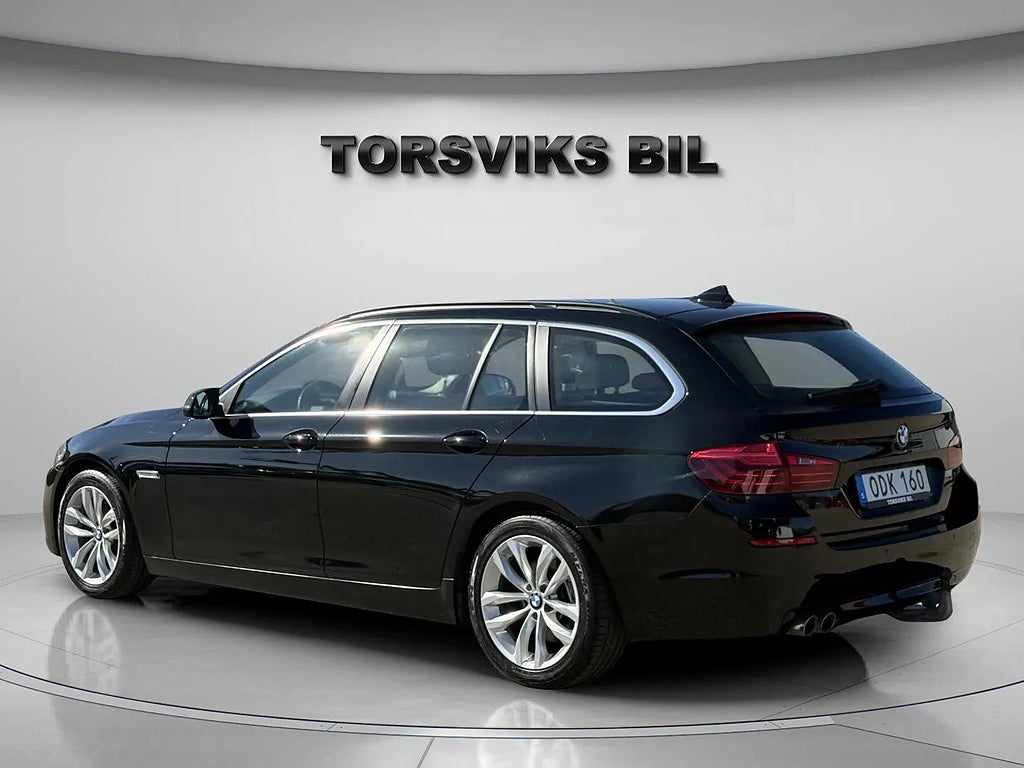 BMW 520d xDrive Touring Steptronic M-Ratt H&K Skinn Drag 2 Ägare - miniatyr 3