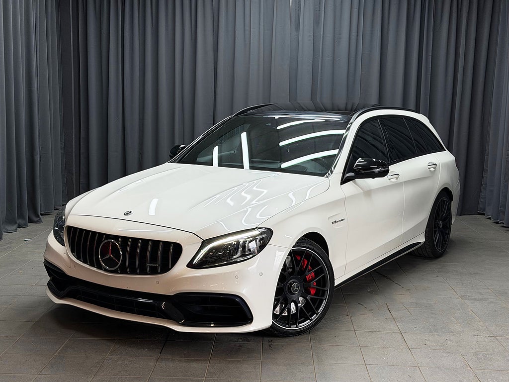 Mercedes-Benz C63 S S Panorama HuD Burmester 360* Kolfiber 