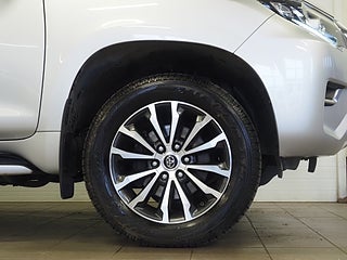 SUV Toyota Land Cruiser 10 av 29