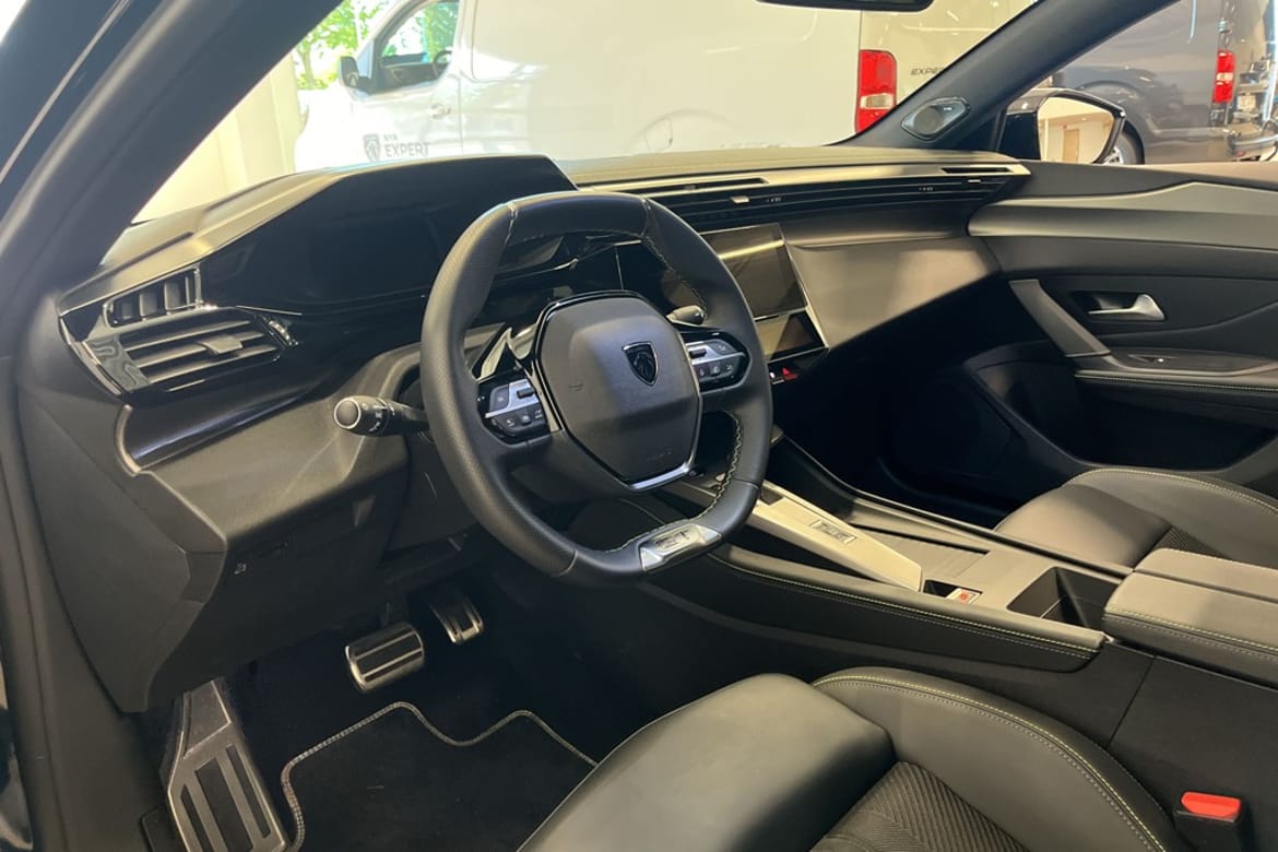 Peugeot 408 GT Hybrid AUT 2025, bild 5/58