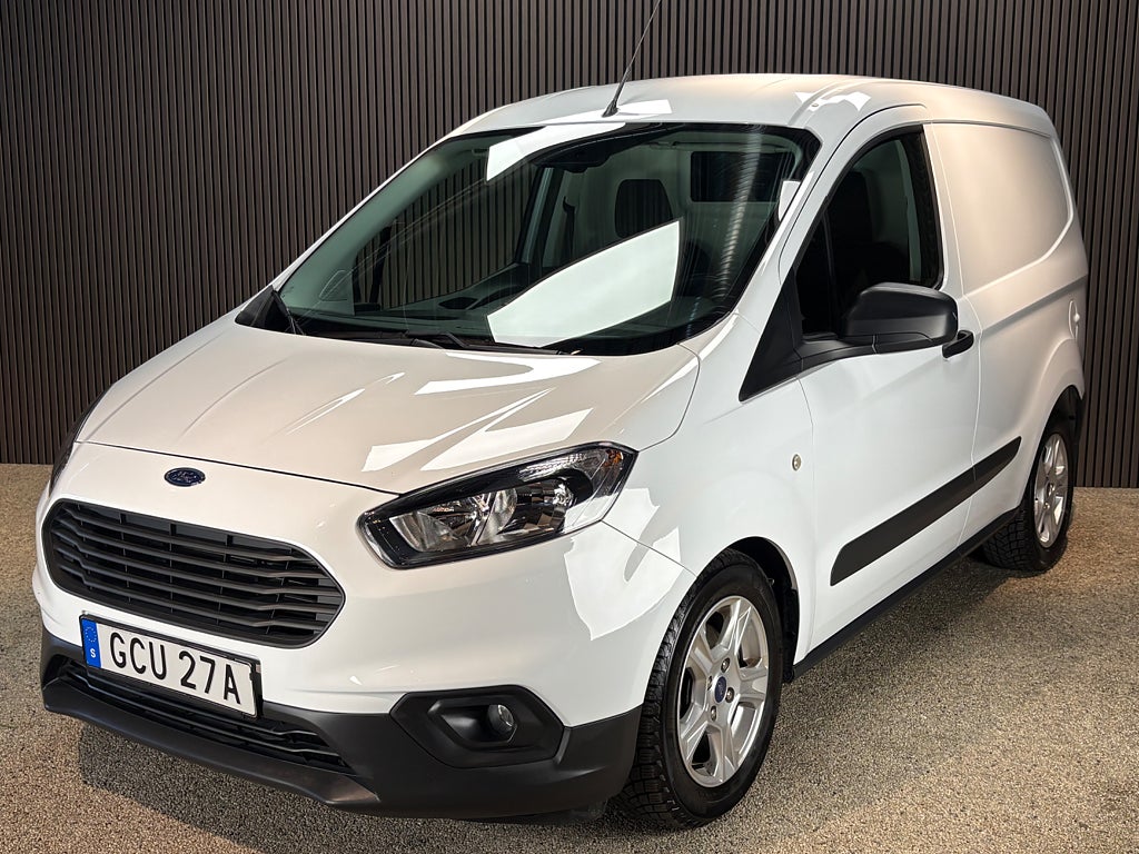 Ford Transit Courier 1.5 TDCi | En brukare | 3070 mil | Se skick | 75hk