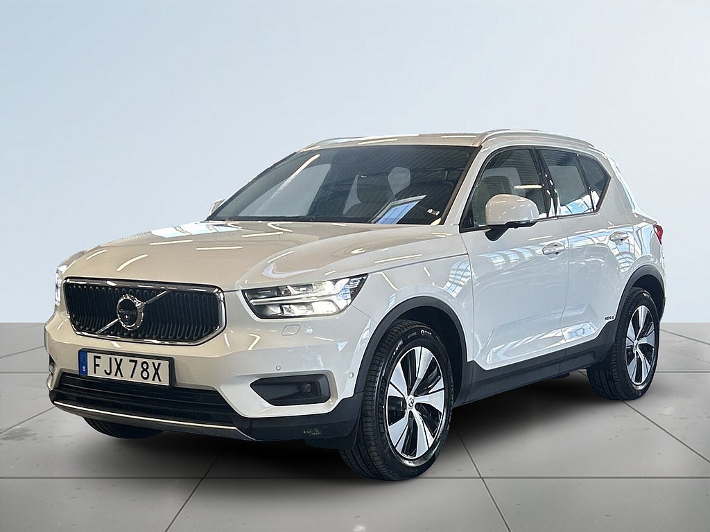 Volvo XC40 T3 Momentum Advanced S&V-hjul/360/Keyless/Carplay/Navi