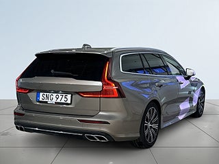 Volvo V60 T6 AWD Inscription Pvärm Pano GPS H/K CarPlay HuD SoV – bild 6