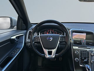 Volvo XC60 D4 AWD R-Design/Drag/SoV-Däck/MoK/D-värm/B-Kamera/Pano – bild 9
