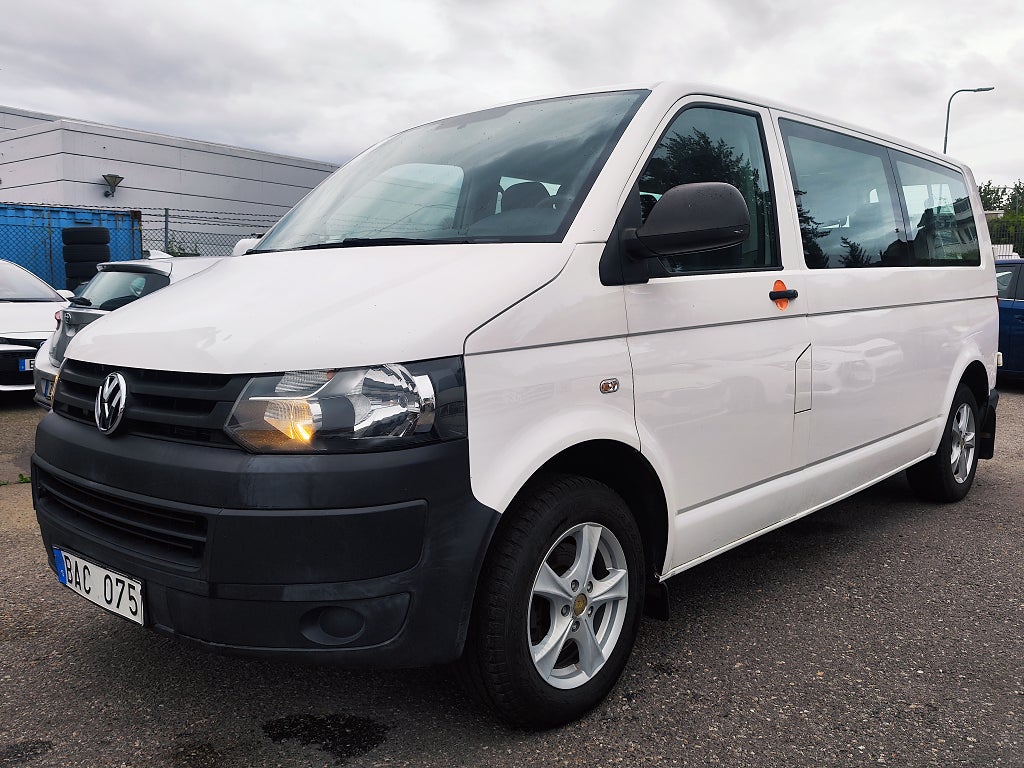 Volkswagen Caravelle 2.0 TDI 140hk 9-sits Trendline Nybes 