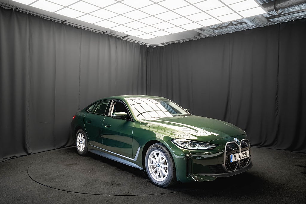 BMW i4 eDrive40 LÄDER DRAG 360° ADAPTIV-FART 1-ÄGARE MOMS