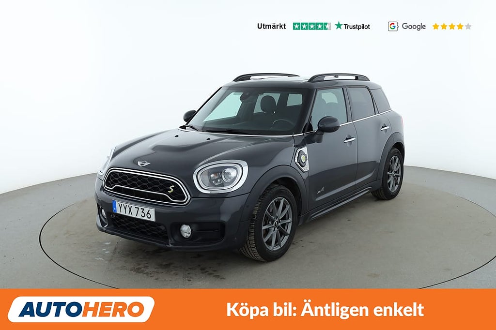 MINI Countryman Cooper SE ALL4 PHEV / Kamera, Pano, GPS, PDC