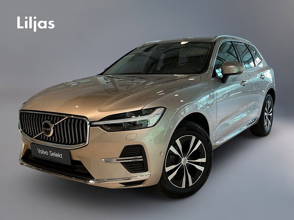 Volvo XC60 Recharge T6 AWD Core Edition//Dragkrok//