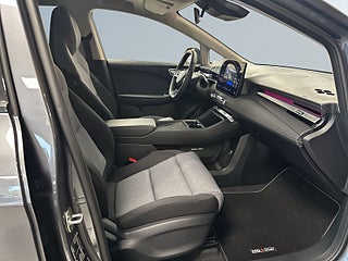 MG 4 EV Urban 53.9 kWh Premium Värmepump 360° Ambient Pvärm 0% RÄNTA – bild 10