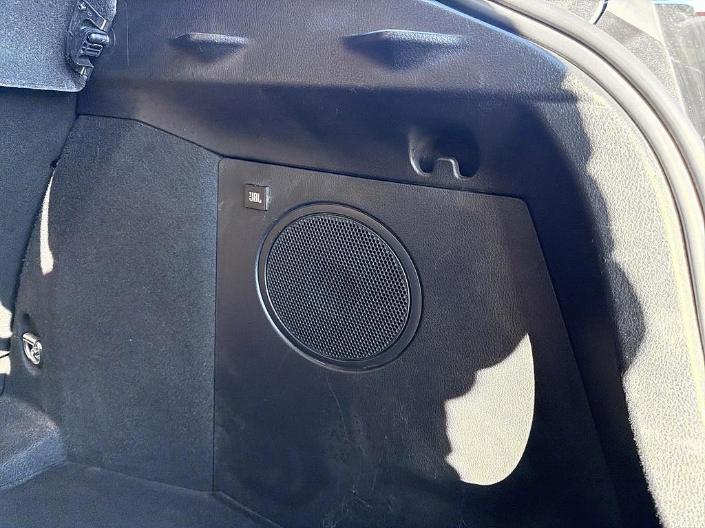 Toyota C-HR 2017 - miniatyr 11