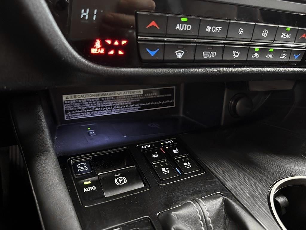 Lexus RX 2018 - miniatyr 17