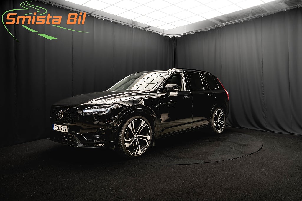 Volvo XC90 B5 AWD ULTIMATE DARK 7-sits B&W 22'' LUFT PANO DRAG MOMS 235hk