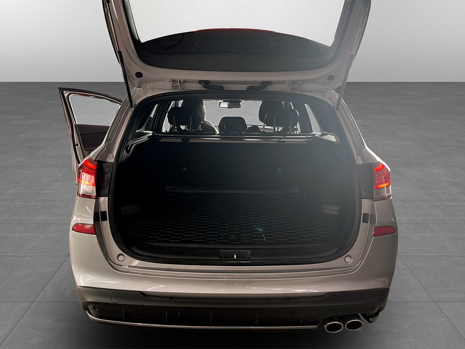 Bild på Hyundai i30 N-line 1.0 T-GDI 120hk Aut - B-KAMERA, EN ÄGARE