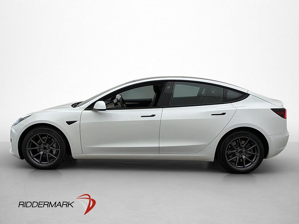 Tesla Model 3 AWD Long Range Pano Värmepump Moms 498hk