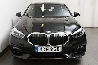 Halvkombi BMW 118I 5 av 23
