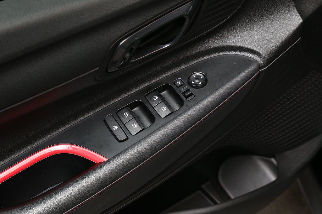 Hyundai i20 1,0 T-GDI iMT 48V MHEV N-Line 120hk Keyless Kamera