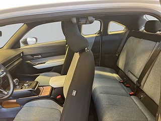 Mazda MX-30 Plug-In Hybrid R-EV Kamera/Rattvärme/Värmare/SoV-Däck
