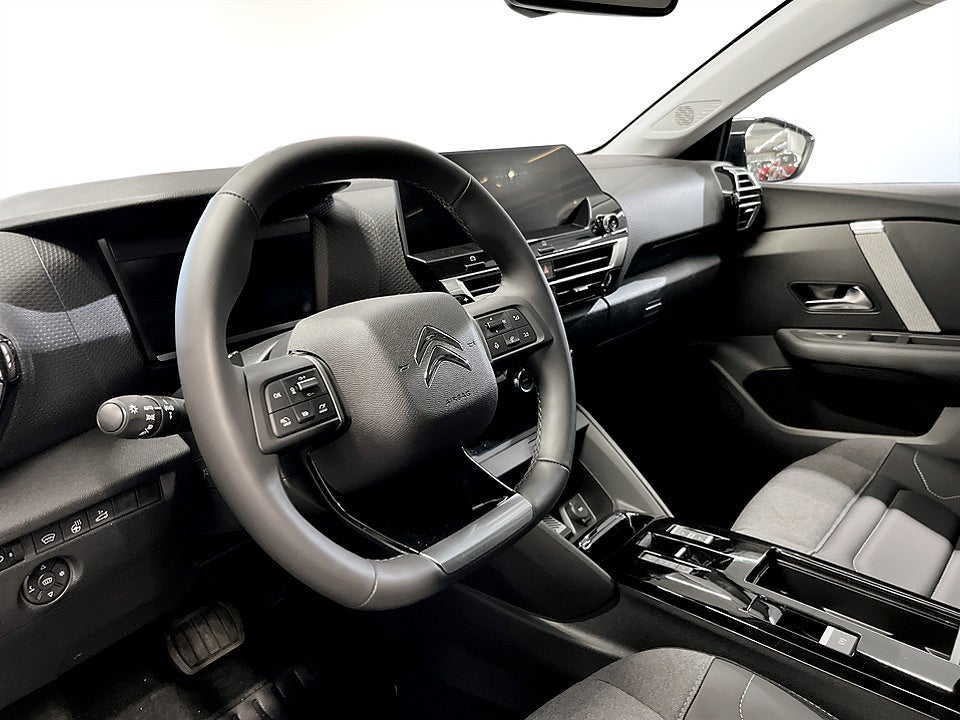 Bild på Citroen C4 X Shine 1.2 PT 130hk Aut B-KAMERA CARPLAY