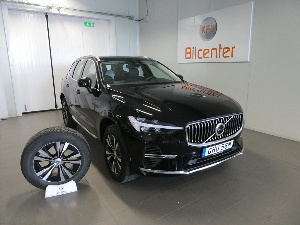 Volvo XC60 Recharge T6 AWD *Long range* Pano-Drag-Värmare-Kamera