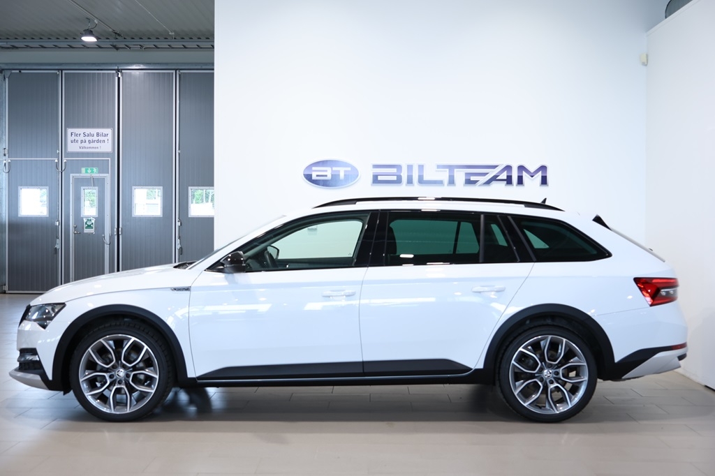 Skoda Superb 2024, bild 2/10