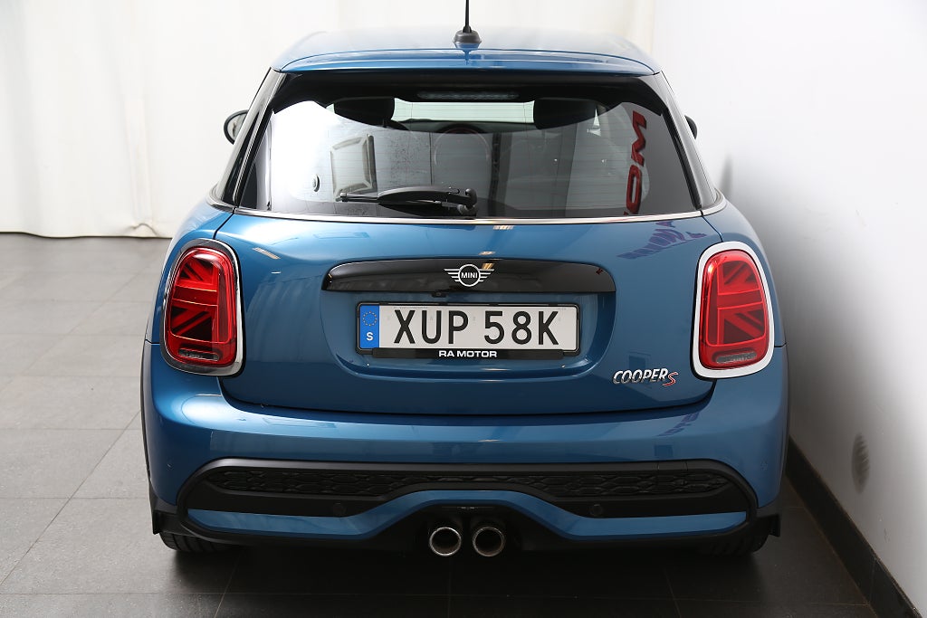 MINI Cooper S Experience 178hk Aut 5-dörrars Navi CarPlay Kamera 2024