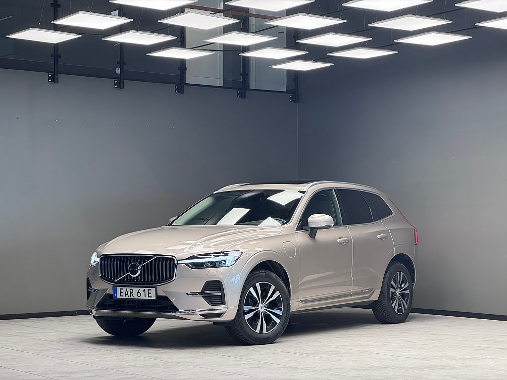 Volvo XC60 Recharge T6 AWD / Drag / Värmare 
