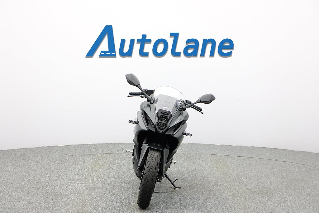 Suzuki GSX-8R *Nyservad Quickshifter