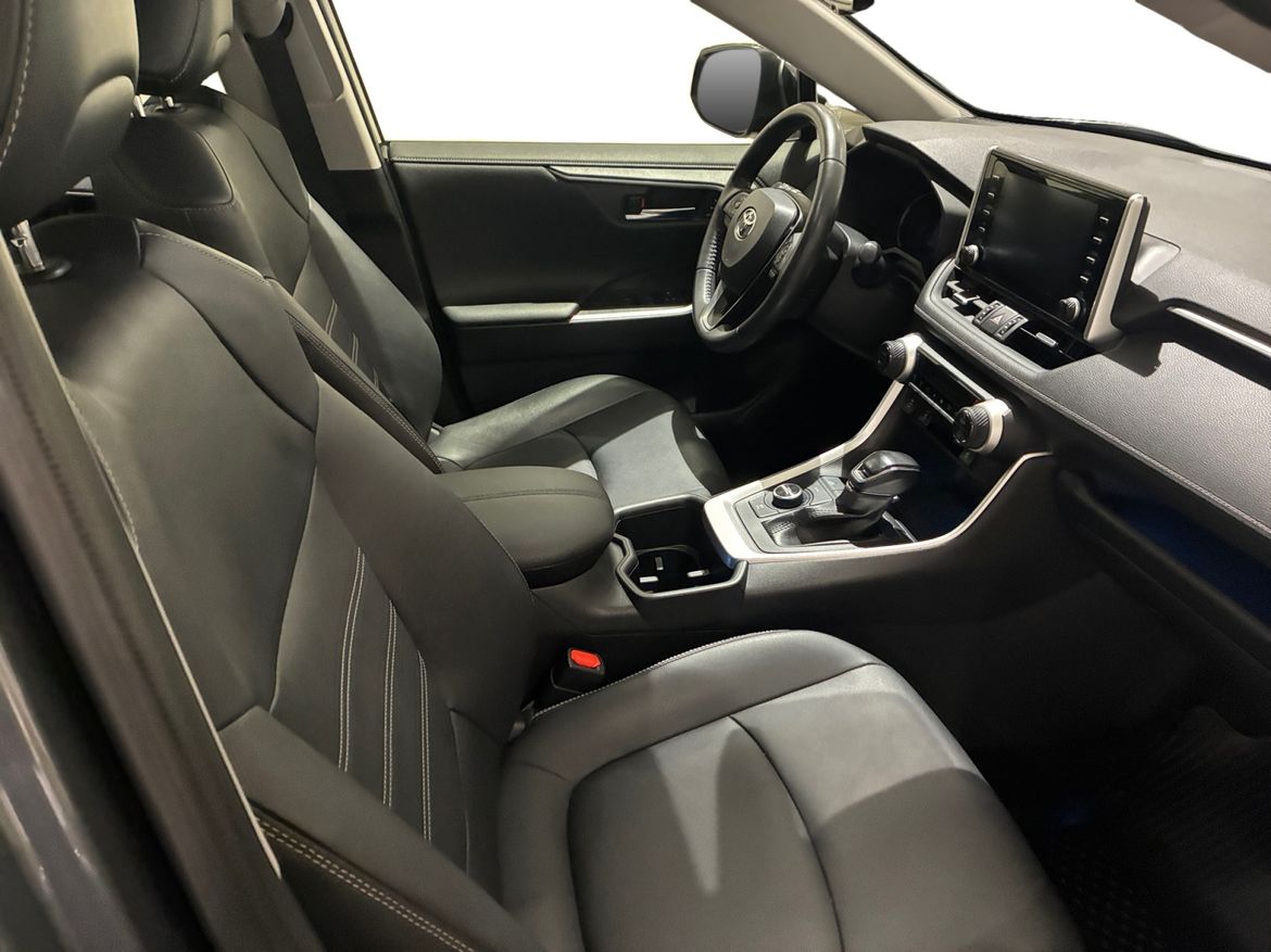 Toyota RAV4 2022, photo 4/10