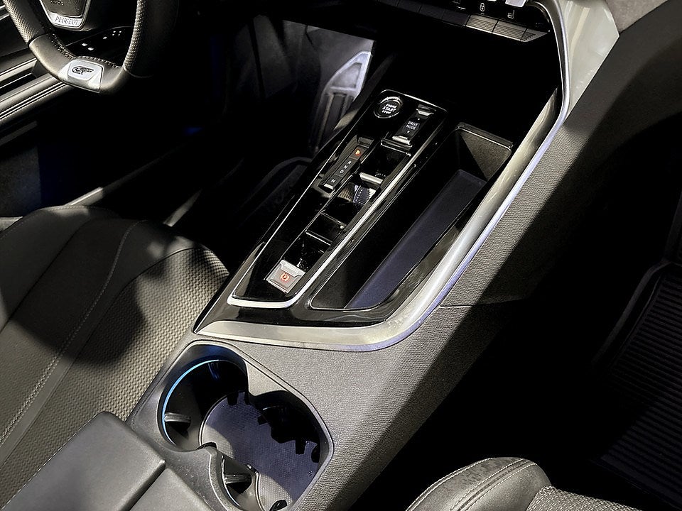 Bild på Peugeot 3008 GT 1.2 PT 130hk Aut - B-KAMERA, NAVI