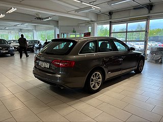 Audi A4 1.8 TFSI S Line/P-sens/Låg skatt/Kamkedja/Alcantara