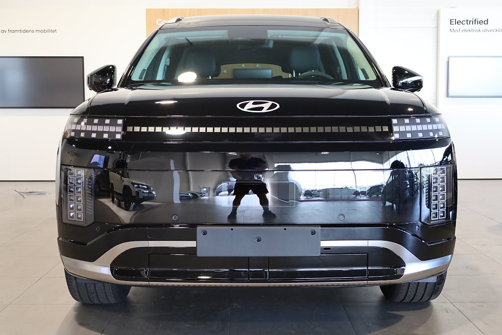 Hyundai IONIQ 9 Long Range AWD Calligraphy Line 110.3 kWh AWD *Lagerbil 2026