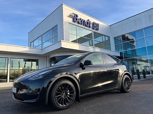 Tesla Model Y Long Range AWD 514 hk / 1 ägare / Leasebar / 3,95% Ränta