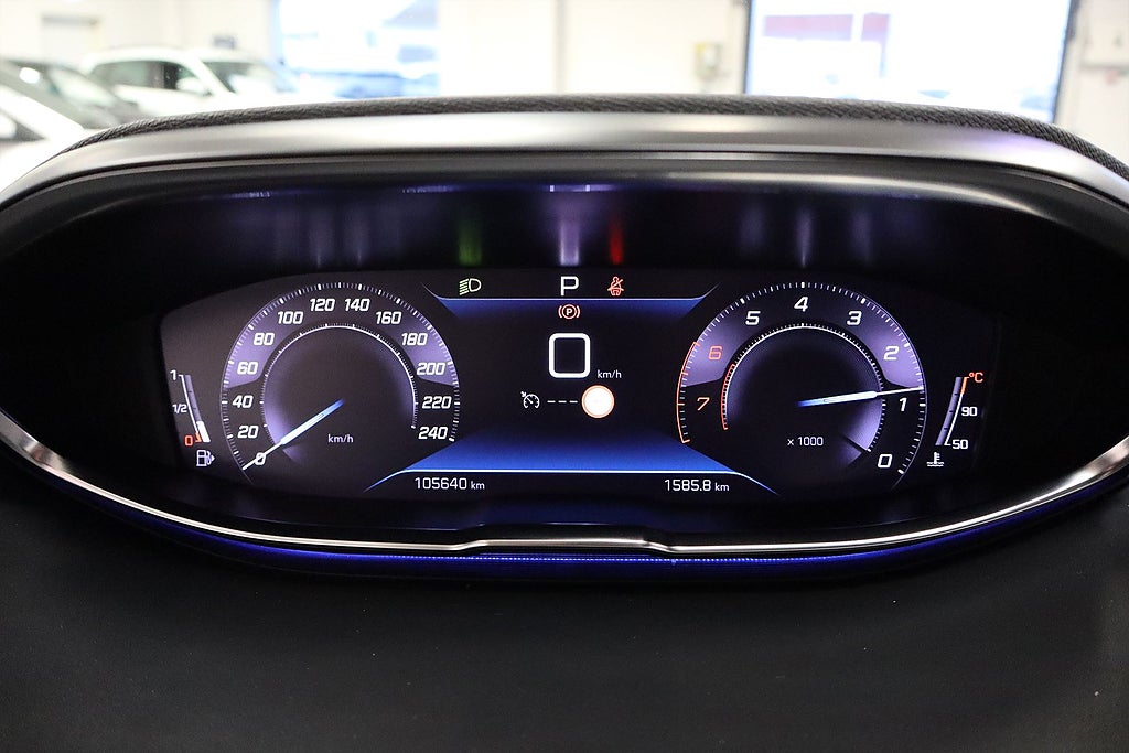 Bild på Peugeot 3008 Active 1.2 PT 130hk Aut - DRAG , CARPLAY