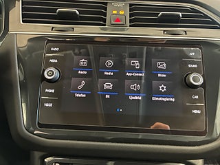 Volkswagen Tiguan Allspace 7-sits 2.0 TDI 4M GT Drag Kamera Mvärm CarPlay – bild 11