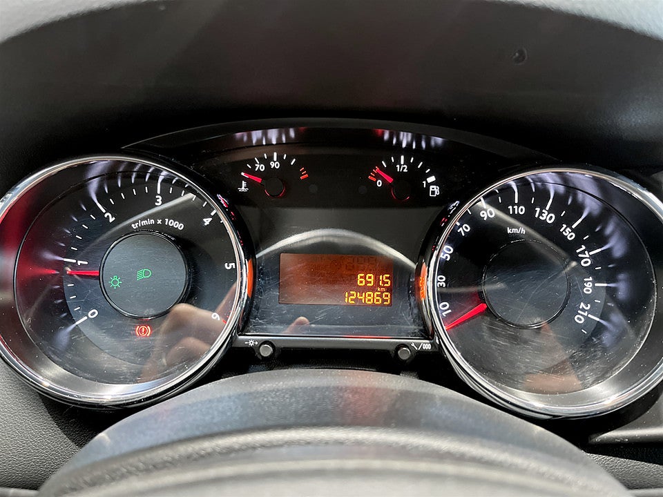 Bild på Peugeot 3008 ACTIVE 1,6 HDI |RÄNTA 3,99%|