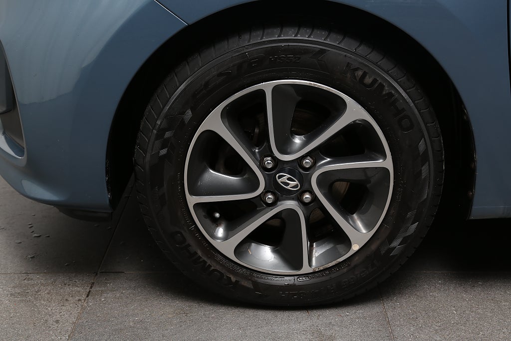 Hyundai i10 1,0 67hk Trend 5D  I Carplay I P-sensor I Motorvärmare 2019