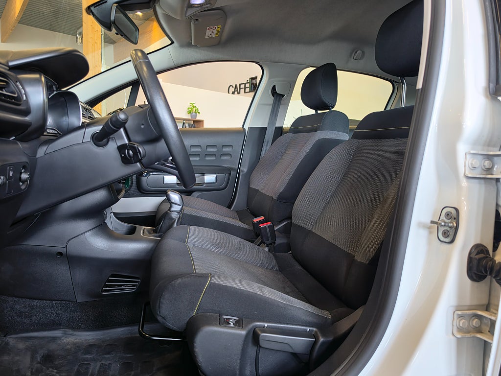Citroën C3 1.2 PureTech 82 / FEEL / Apple Carplay /