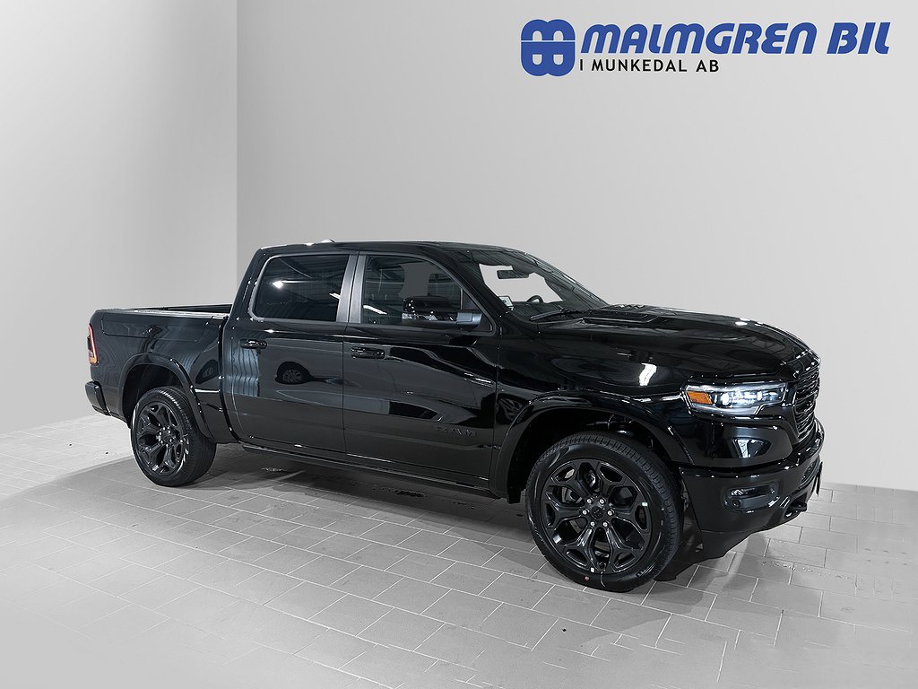 Dodge RAM 1500 V8 Limited Night Crew Cab *FINAL CALL*