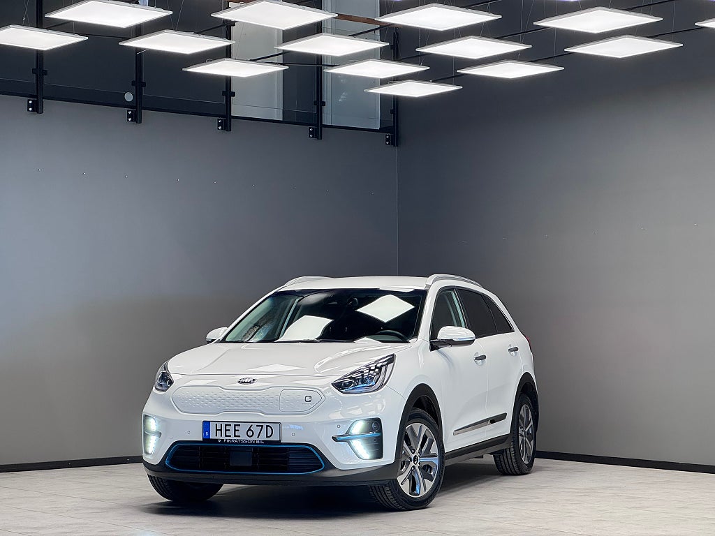 Kia Niro e- 64 kWh Advance Plus / B-Kamera / Carplay 