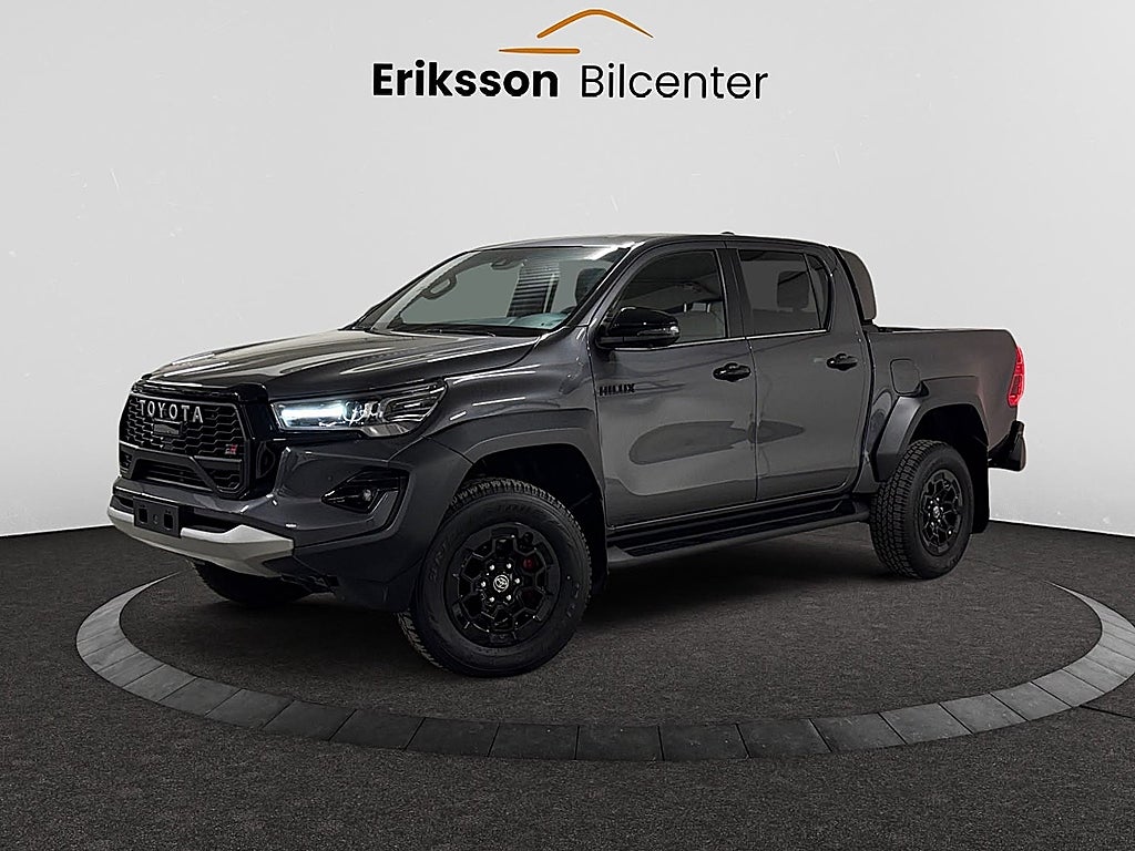 Toyota Hilux GR Dubbelhytt 2.8 MHEV 204hk AWD 360°/Navi/Keyless/Eu-6