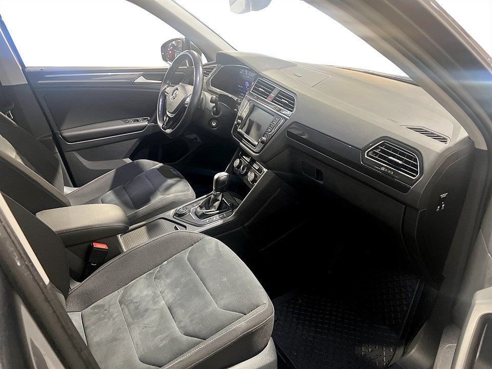 Bild på Volkswagen Tiguan GT 2.0 TDI 4Motion 190hk Aut AWD - B-KAMERA, DRAG