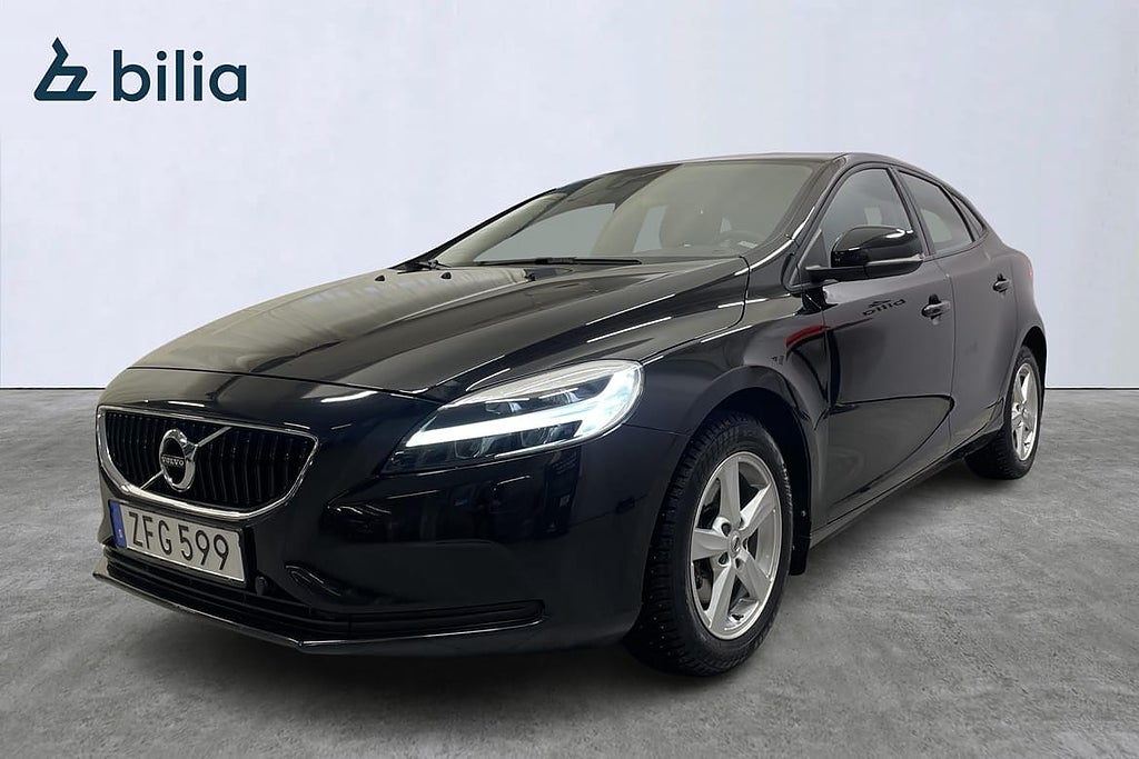Volvo V40 D3 Momentum / SoV-Hjul / Värmare / Navi / B-kam...